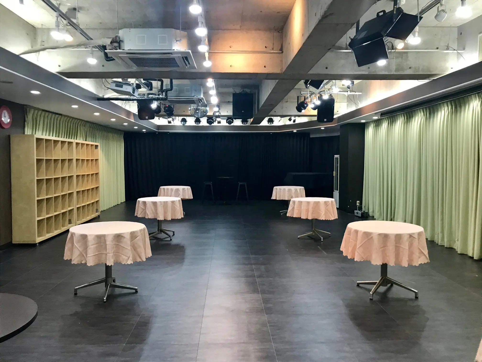 パーティー会場 秋葉原