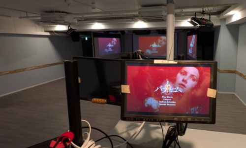 ハンドレッド2スクリーン